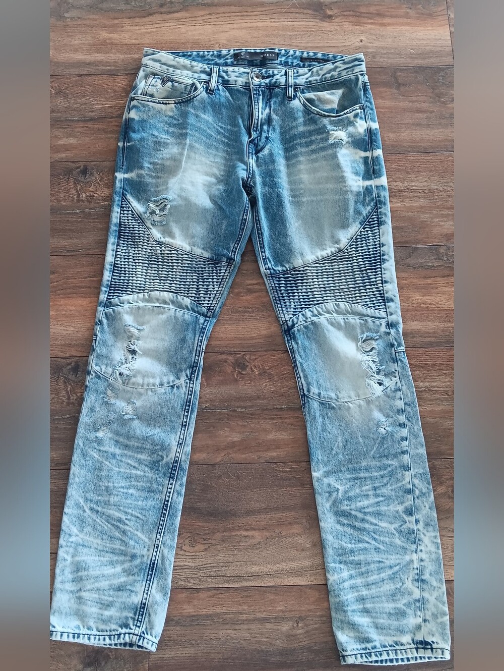 Guess Distressed Blue Washed Jeans
